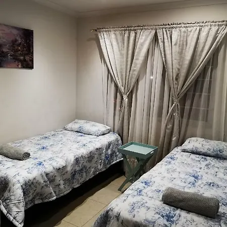 Durban Beach Getaway - Summersands, Inverter For Load Shedding, Free Wifi & Free Parking Exterior photo