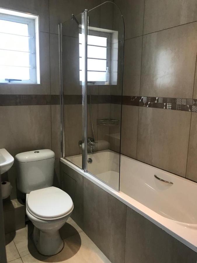 Getaway - Summersands, Inverter For Load Shedding, Free Wifi & Free Parking Durban